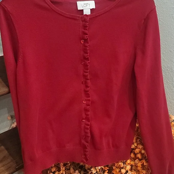 Deep pretty red sweater from the Loft - Picture 4 of 4